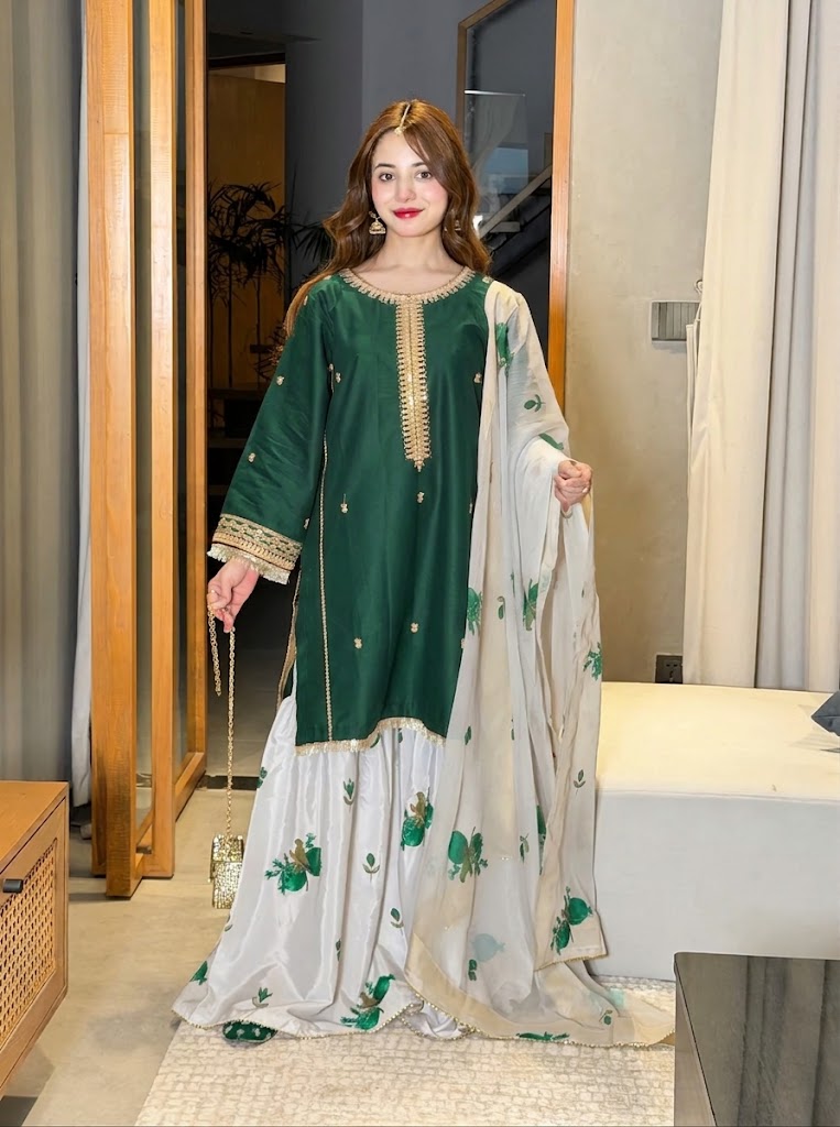 03-Piece Silk Suit With Printed Dupatta & Trouser | Ready To Weae